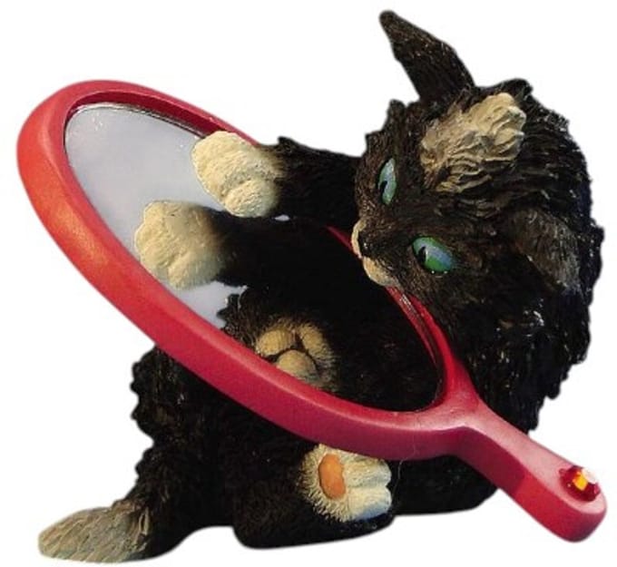 Vanessa met spiegel - Katten beeldje - Parastone - 6 cm
