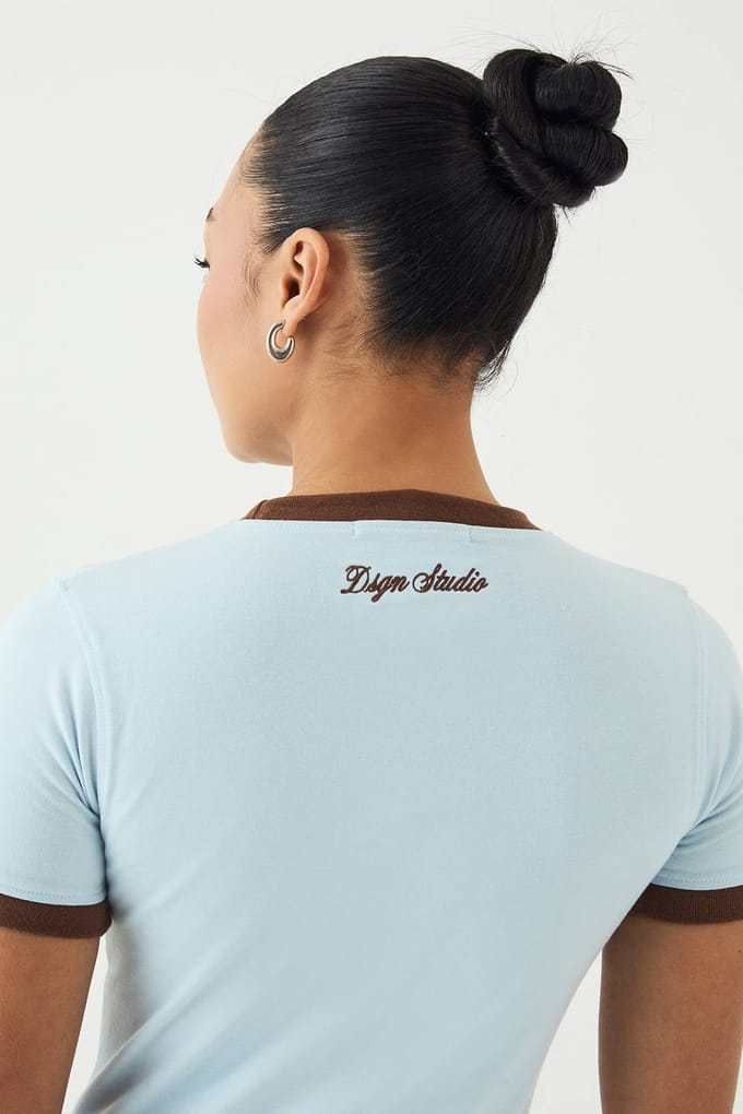 Dames Dsgn Studio Contrast Getailleerd T-shirt | Light Blue | Maat: Small