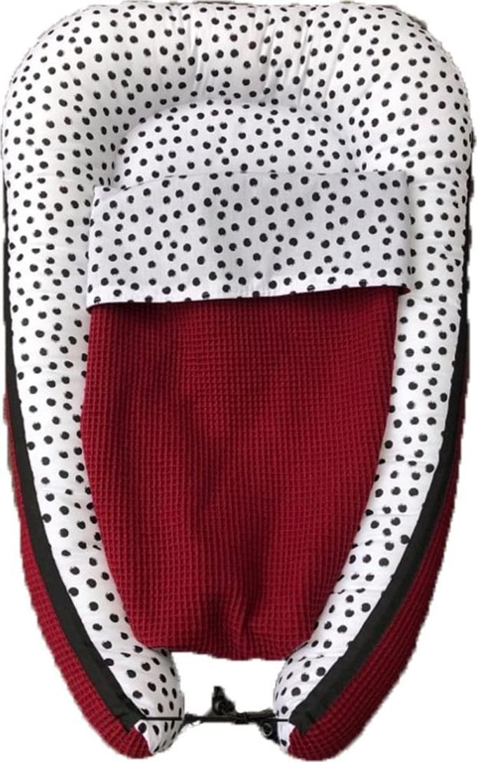 Babynestje bordeaux rood met dots incl. dekentje