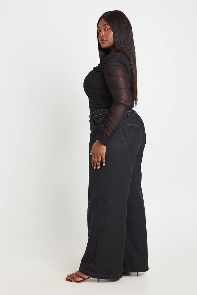 boohoo Dames Plus Mesh Bodysuit Met Lange Mouwen En Gerimpelde Halslijn | Zwart | Maat: 56
