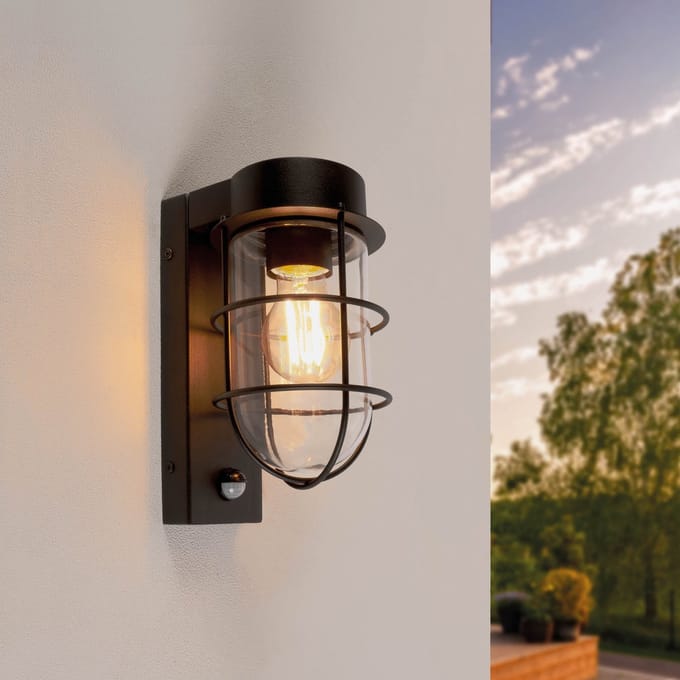 Ledvion - LED Wandlamp Incl. Sensor - E27 - IP44 - Zwart