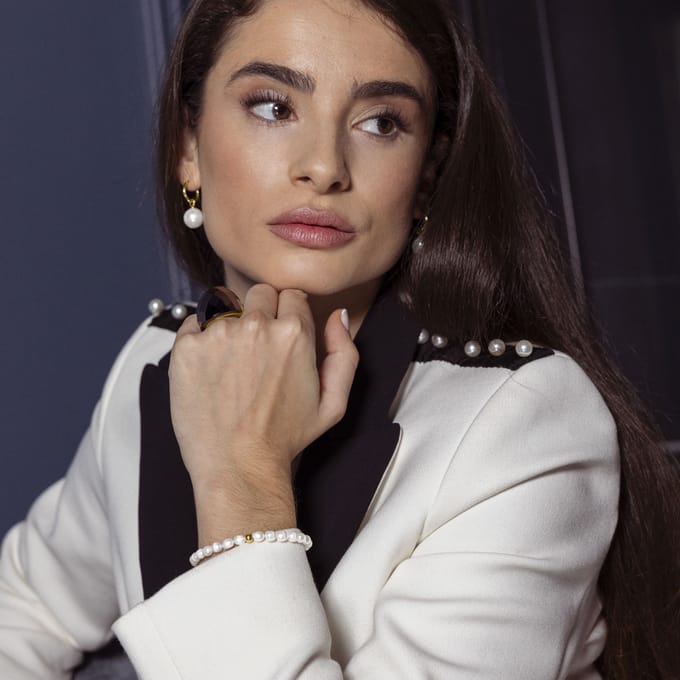 Luxenter Witte Parel armband afgewerkt in 18K geel goud - Unwe