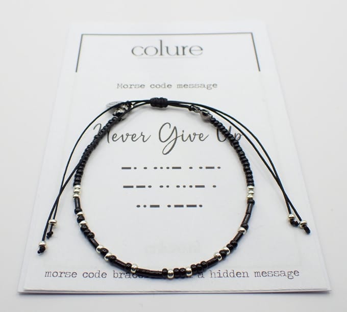 Colure® morse code armband glanzendzwart Never give up