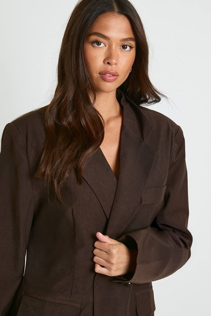 boohoo Dames Dubbelgebreaste blazer met getailleerde taille | Chocoladebruin | Maat: 38