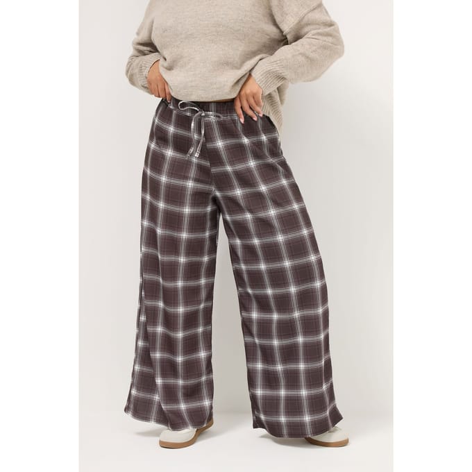 Yours Chocoladebruine Geruite Crêpe Broek Met Wijde Pijpen Size 48