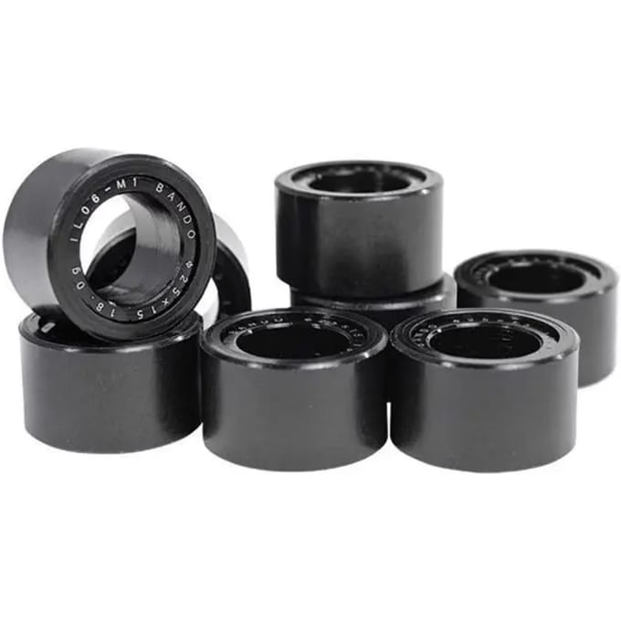 Set van 8 maxiscooter rollers Bando