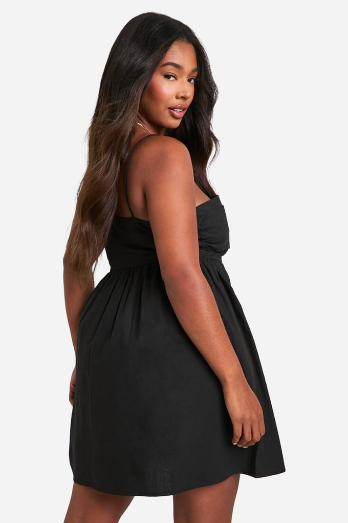 boohoo Dames Plus Katoenen Popeline Geroffelde Skater Jurk | Black | Maat: 26