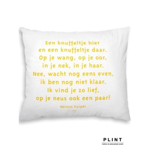 Nannie Kuiper Gedicht. Een Knuffeltje Hier - Poezie Om Te Kussen - Nannie Kuiper