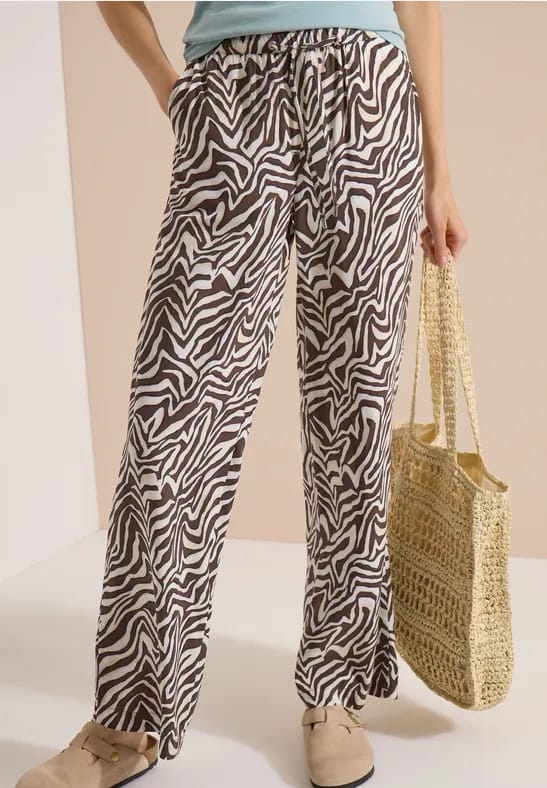 Straight Leg broek met zebraprint