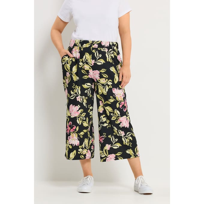 Yours Zwarte Getextureerde Culottes Met Bloemenprint Size 46