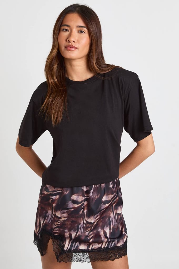 boohoo Dames Tonal Zebra Satijn Kant Trim Mini Rok | Maat: 8