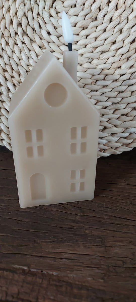 LED kaars huis M beige 6,5x7,5x16cm