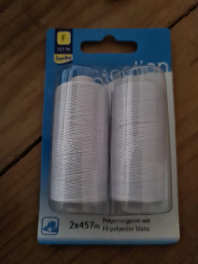 Sorbo 2x457m Polyestergaren zwart