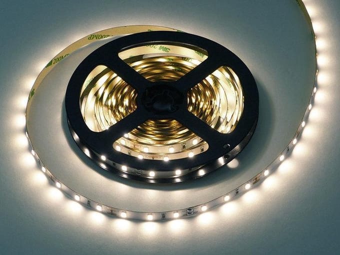 Groenovatie LED Strip - 5 Meter - 7.2 Watt/m - 2835 LED's - Doorkoppelbaar - Neutraal Wit
