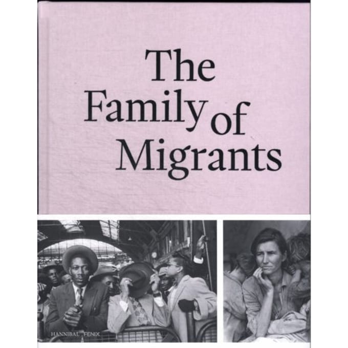 The Family Of Migrants - Hanneke Mantel