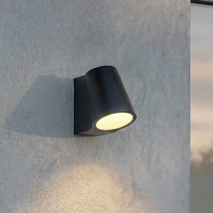 Lindby LED buiten wandlamp Illuvia, matzwart, IP54
