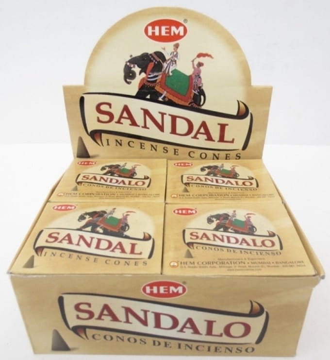 Wierook kegeltjes Sandelhout