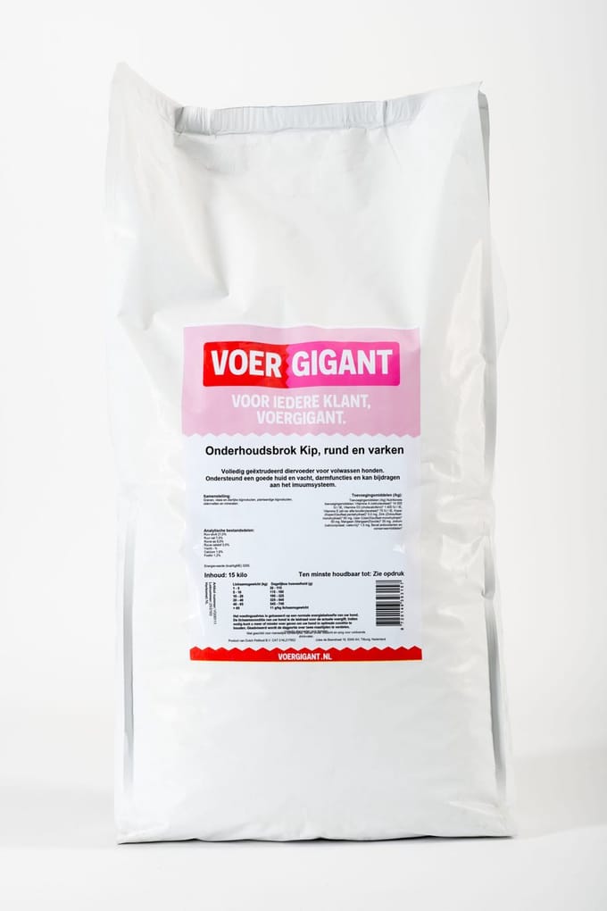 Voergigant - Hondenvoer - Kip & Rund & Varken - 15 kg