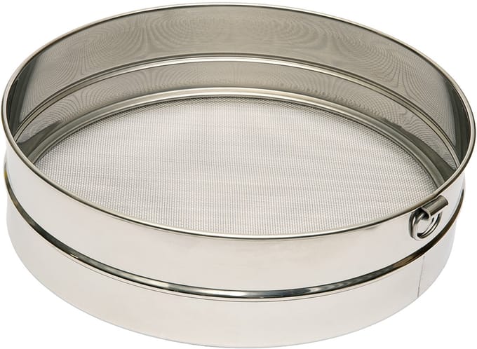 BrandNewCake Meelzeef RVS Ø26cm