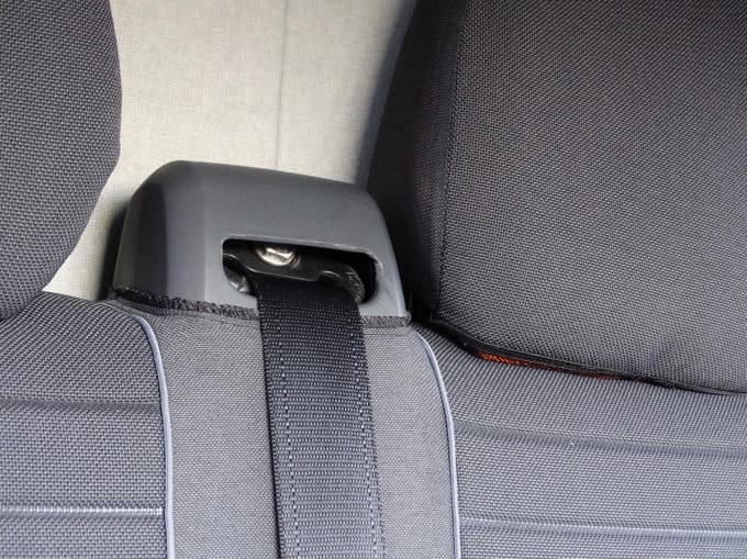 VW Transporter T6 2015+ – Maatwerk Stoelhoezen – 3-zits (2+1)