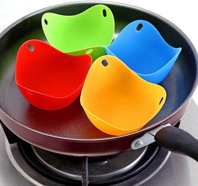 Set of 4 Silicone Egg Poacher, Egg Steamer, Egg Poacher Cups, Colourful Eggs Poached Egg Maker Set for Egg Pan, Cookware, Steam Kettle, Microwave