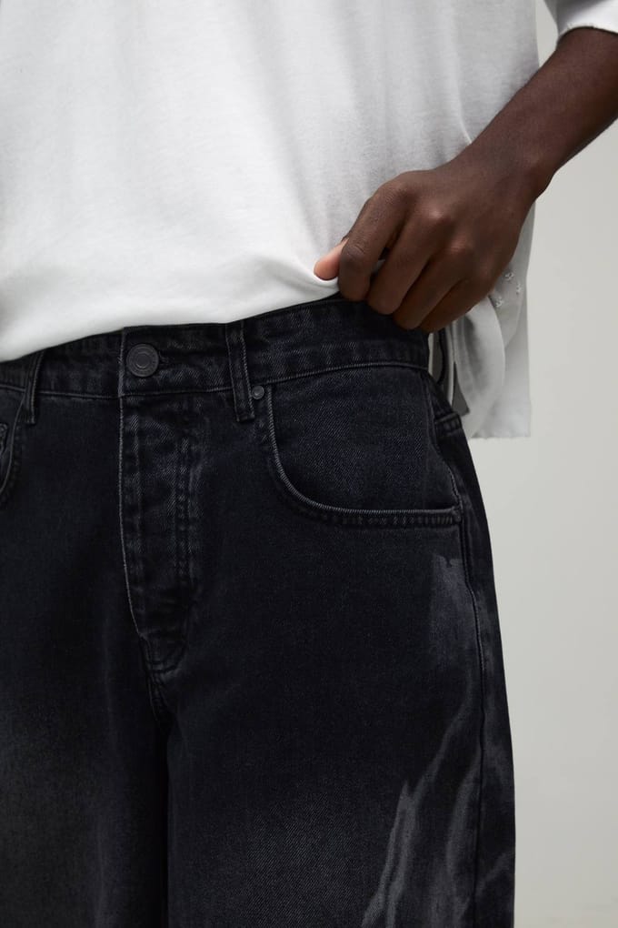 Lightning Laser Baggy Fit Jeans | Washed Black | Size 62R