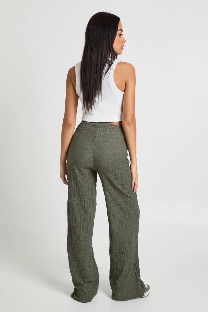 boohoo Dames Gestructureerde broek met gebonden taille en rechte pijpen | Khaki | Maat: 8