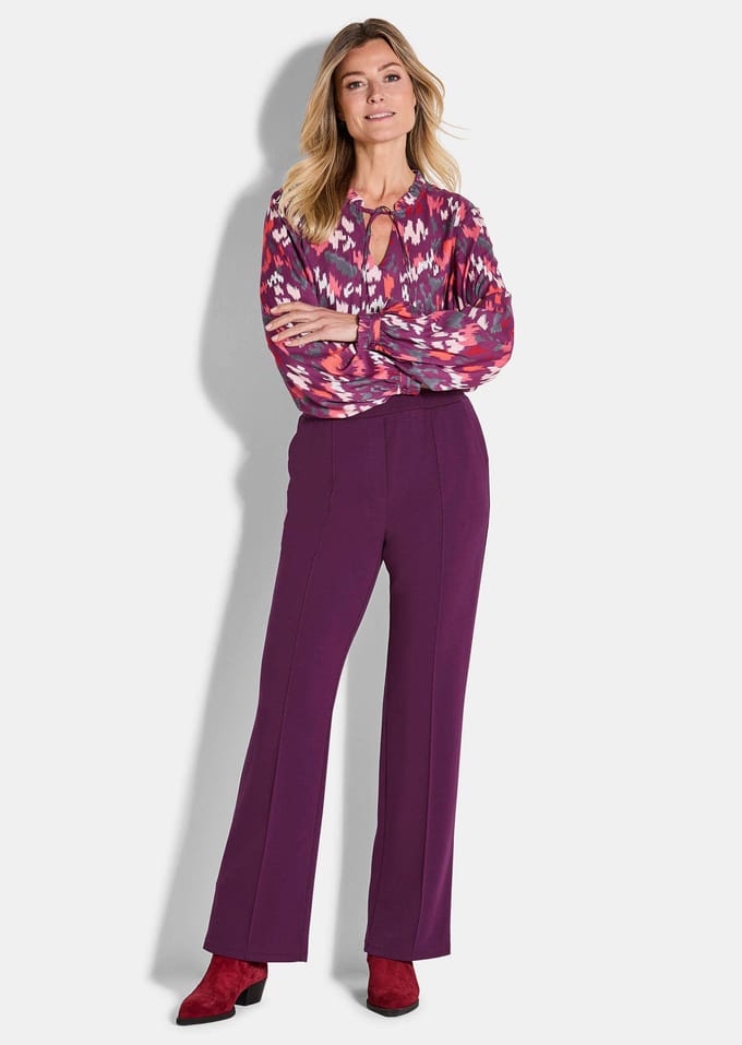 Broek met elastische band en biesjes - bessen - Gr. 52 van Goldner Fashion
