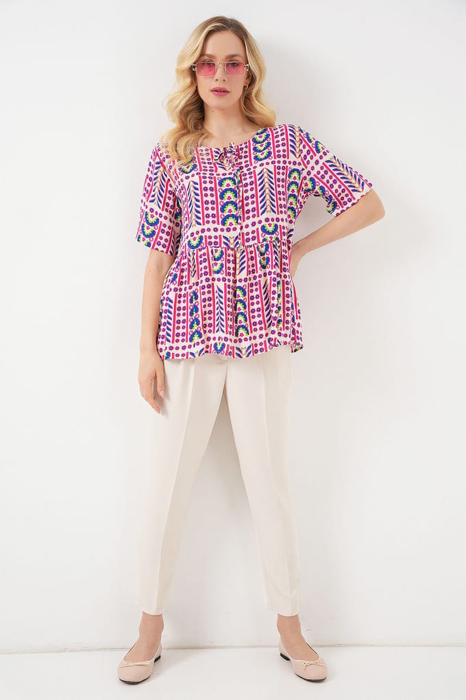 Patroon Blouse met Ronde Hals en Strikdetail