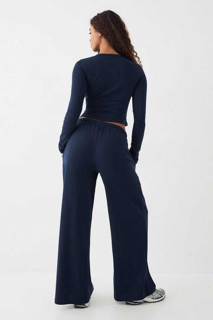 Dames DSGN Studio Geborduurd Ribfluweel Wijde Pijpenbroek | Marineblauw | Maat: Medium