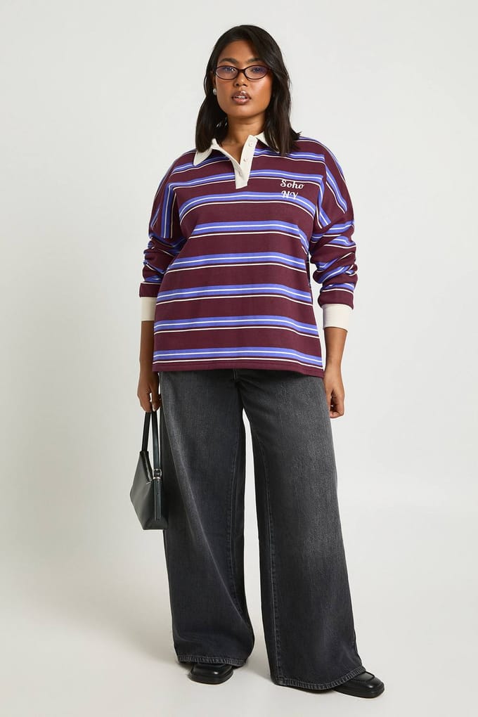 boohoo Dames Plus Soho NY Gestreept Rugby Sweatshirt | Bordeaux Rood | Maat: 50
