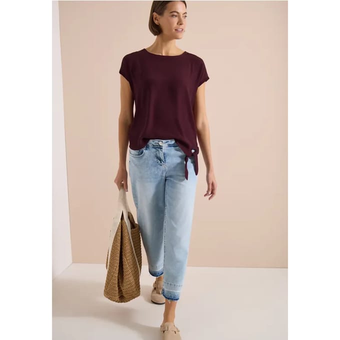 Blouse met ronde hals en knoopdetail