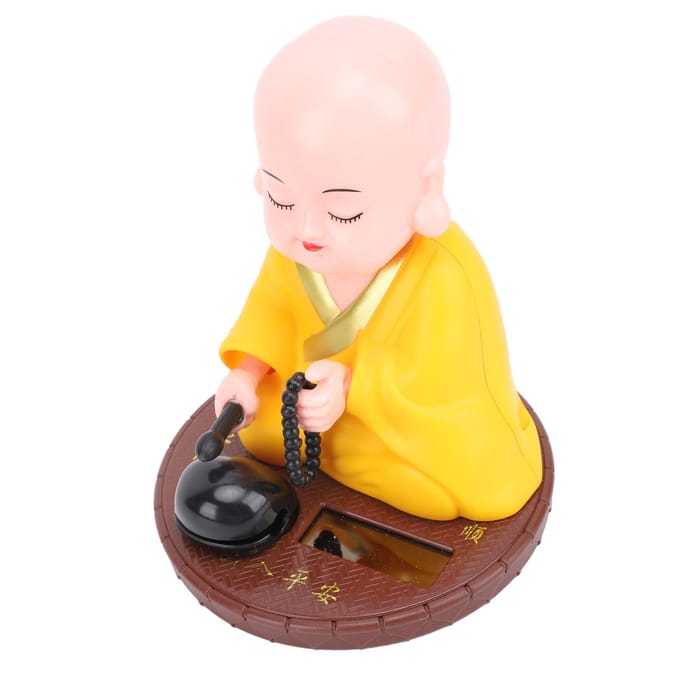 Petite Figurine Solaire de Moine Drôle Auto Hochement Frappant Statue de Moine Chinois Jouet Ornement de Tableau de Bord rouge