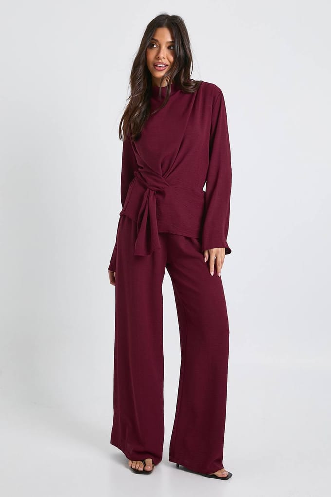 boohoo Dames Geweven Draperende Lange Mouw Blouse & Broek Set | Bordeaux Rood | Maat: 40