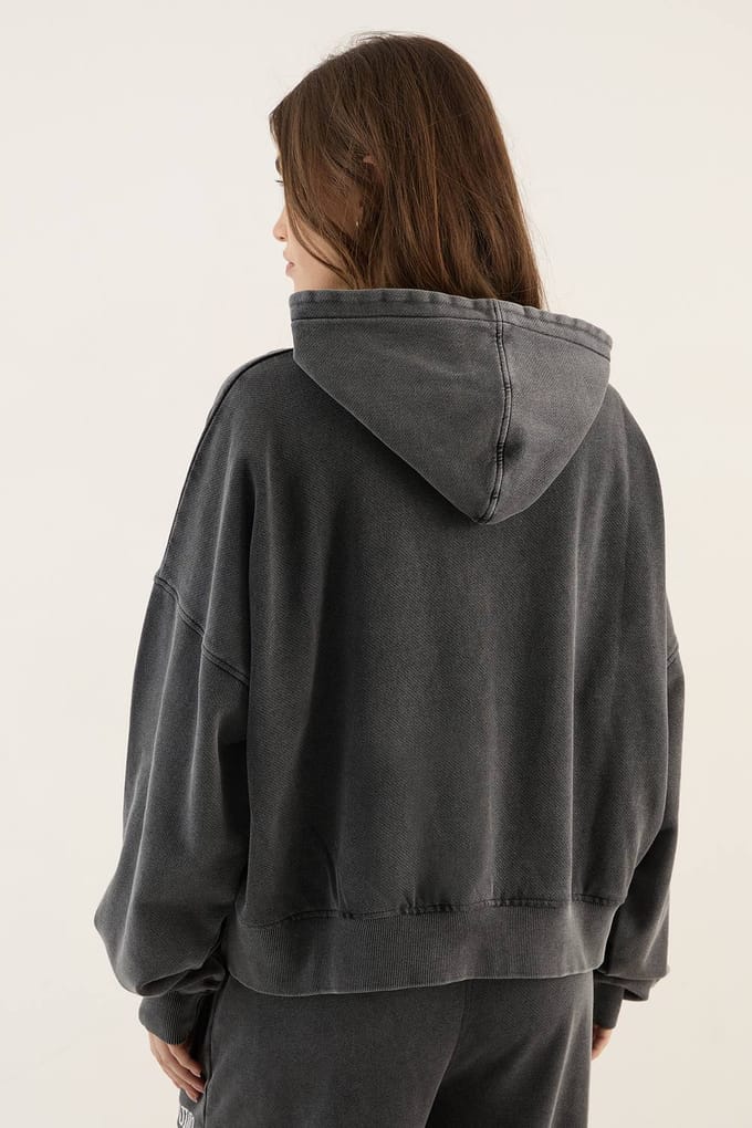 Dames Dsgn Studio Collegiate Bedrukte Boxy Hoodie | Houtskool | Maat: Medium
