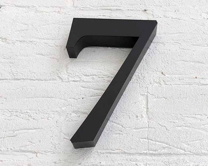 Huisnummer 7 RVS Zwart 3D - Hoogte 20 cm - Dikte 3 cm - Promessa-Design - Type 3D/20/Zwart Roma.