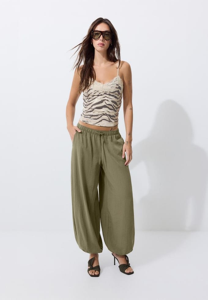 Stradivarius Slim top met lovertjes en dierenprint  Beige S