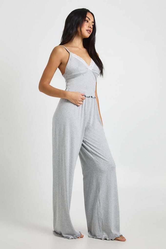 boohoo Dames Jersey Pyjama Set Met Kanten Afwerking Cami & Broek | Grijze Mergel | Maat: 42