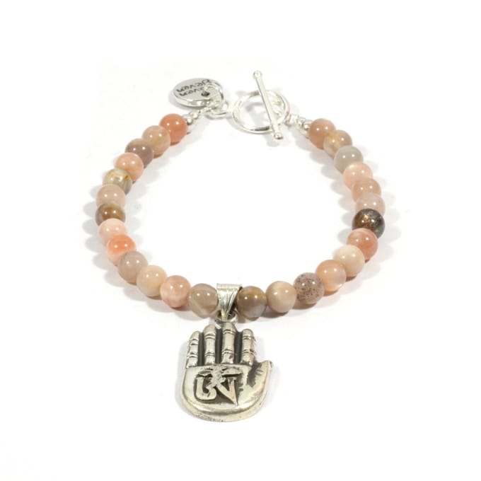 Heaven Eleven - sunstone met 925 zilver buddha handje