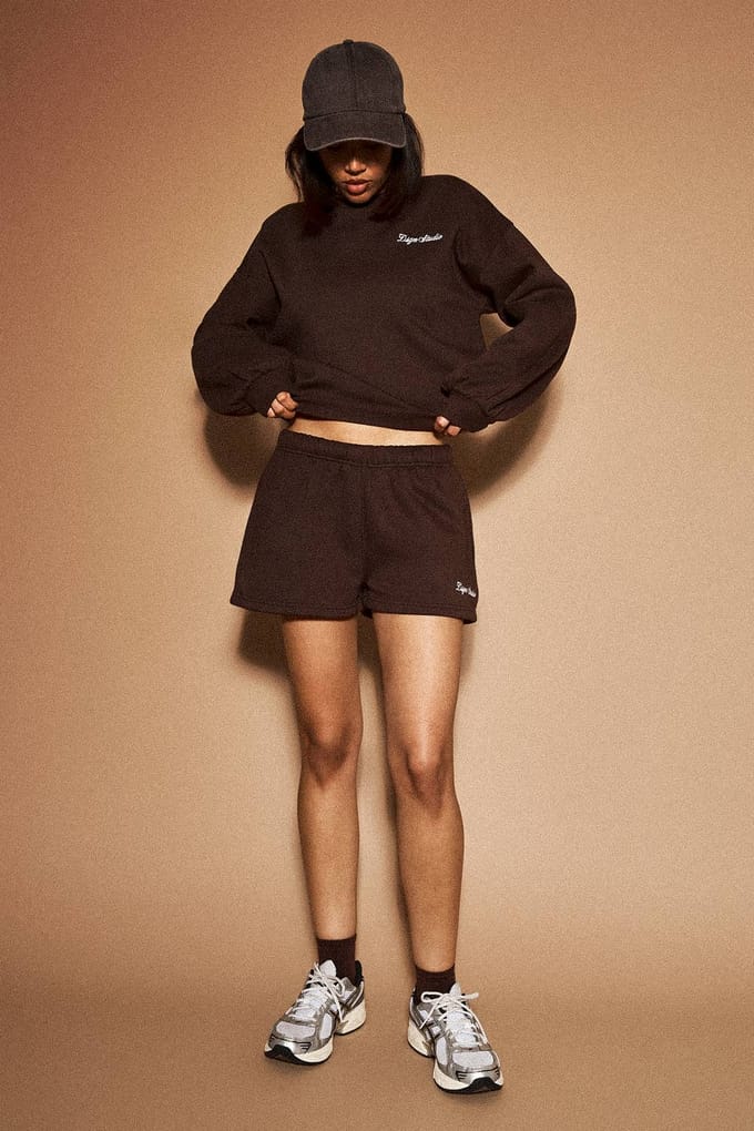 Dames Dsgn Studio Boxy Sweatshirt Met Ronde Hals | Dark Chocolate | Maat: Large