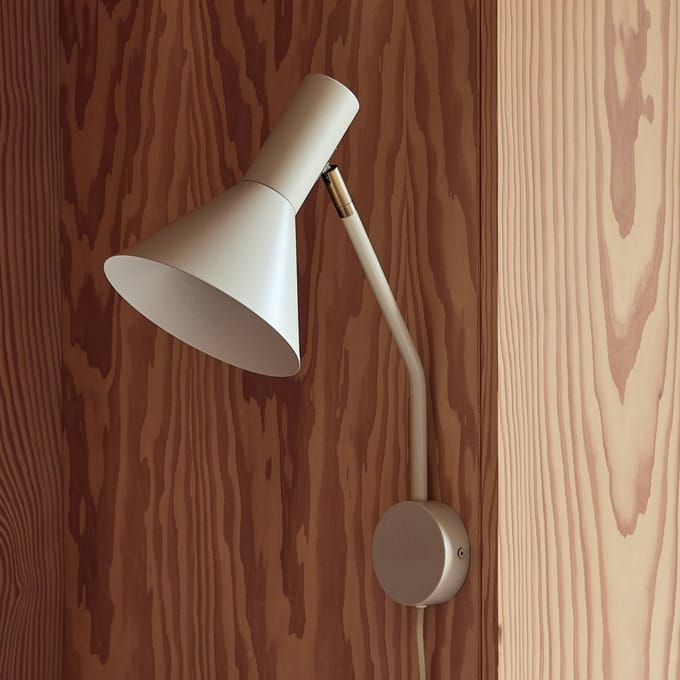 FRANDSEN wandlamp Lyss, beige, stekker, 42 cm hoog, E27