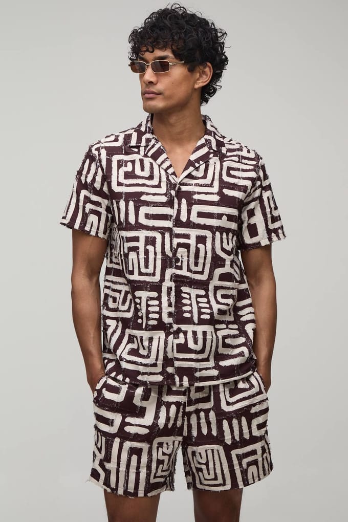 Getextureerd Geometrisch Bedrukt Regular Shirt & Relaxed Short Set | Chocolate | Size Medium