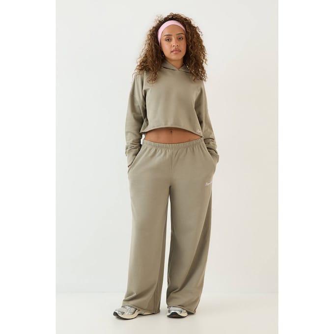 Dames Dsgn Studio Lichtgewicht Boxy Crop Hoodie | Gewassen Kaki | Maat: Small