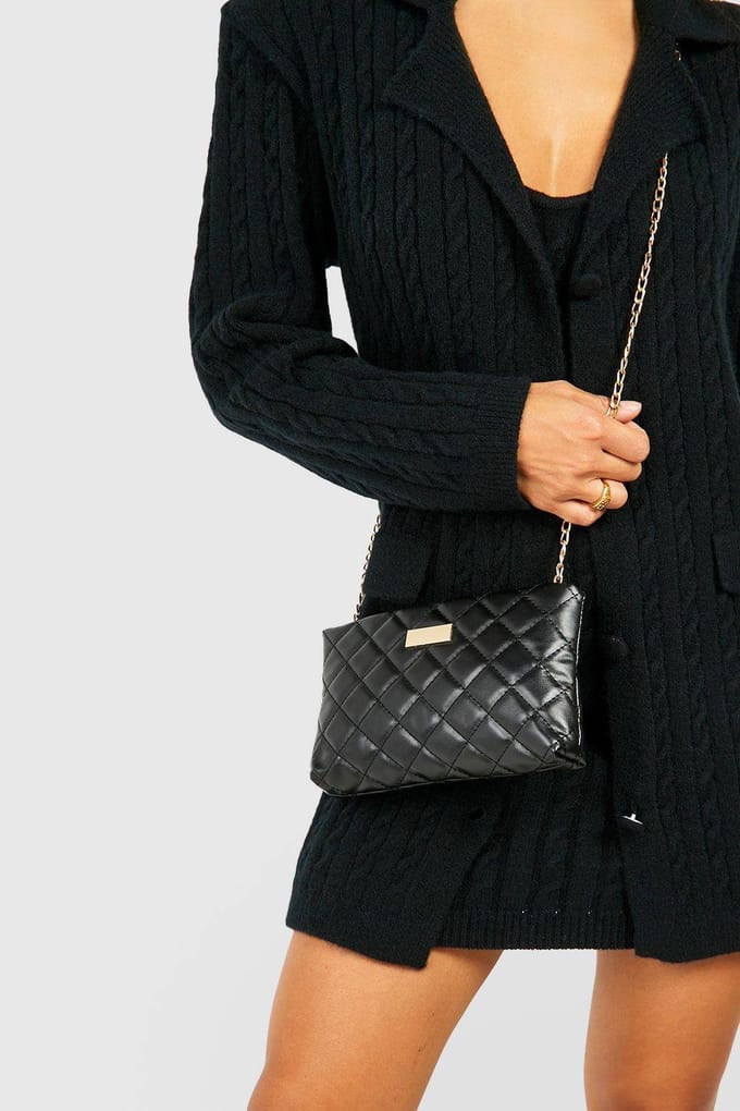 boohoo Dames Gequilte Oversized Basic Cross Body Bag | Zwart
