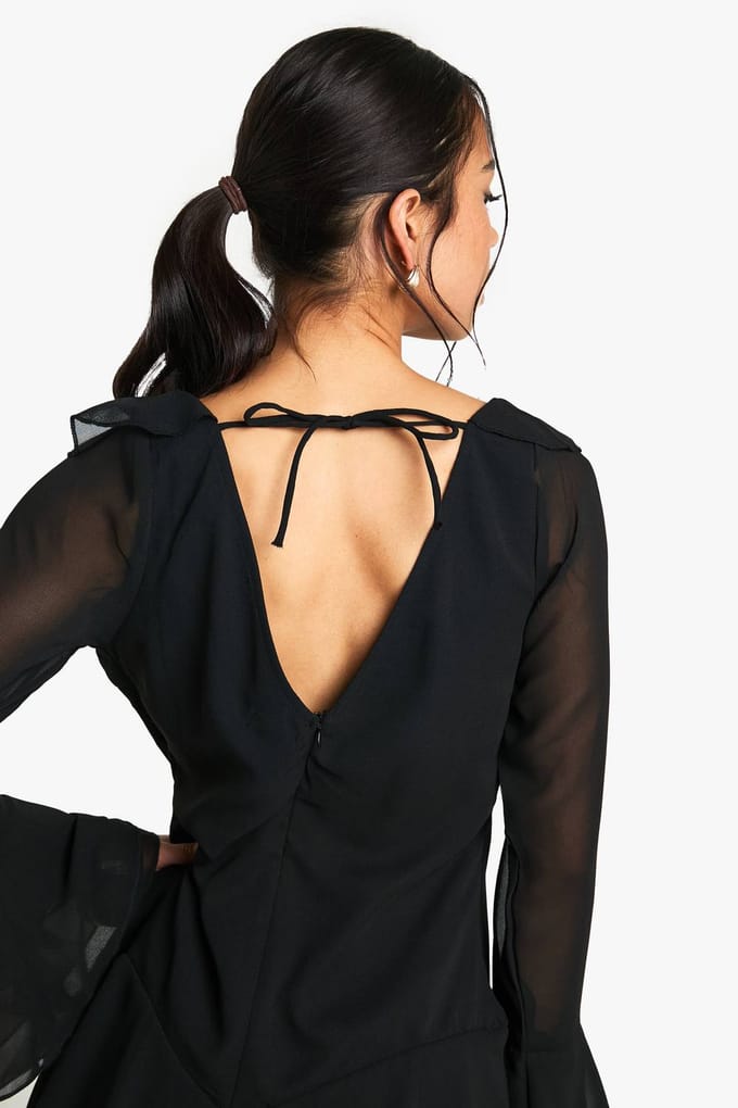 boohoo Dames Chiffon Ruffle Godet Playsuit | Zwart | Maat: 40