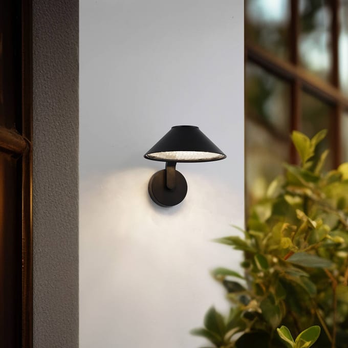 Lindby LED wandlamp Capelo, zwart, metaal, Ø20cm