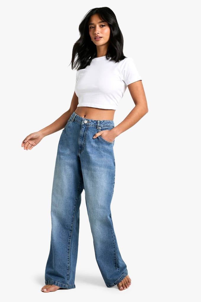 boohoo Dames Petite Basic Rechte Pijp Jeans | Licht Gebleekt | Maat: 8/28L