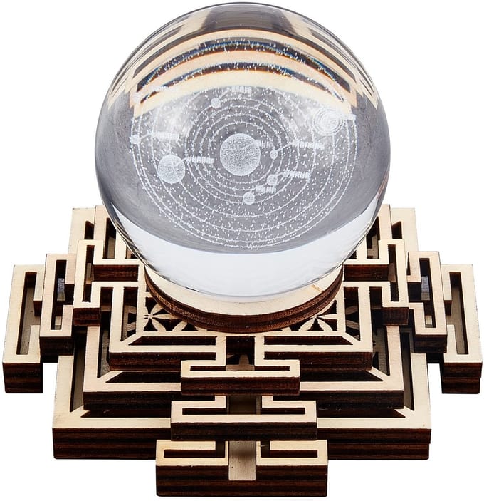 Jhubersproducts - Geometrie Crystal Sphere Display Stand - Houten