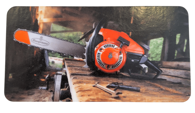 Husqvarna sticker kettingzaag in omgevi