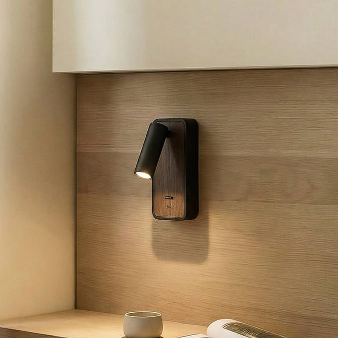 Lindby LED wandlamp Tallis, zwart, USB-C, beweegbaar